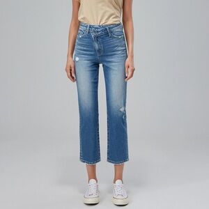 High‎ Rise Straight Leg Finished Hem Jeans